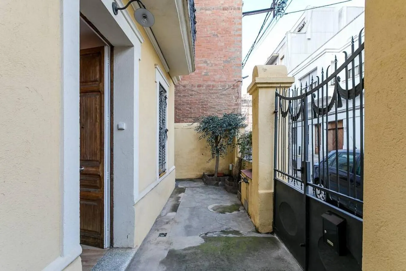 Lovely Designed Apt Connected To Center Villa Cornella de Llobregat