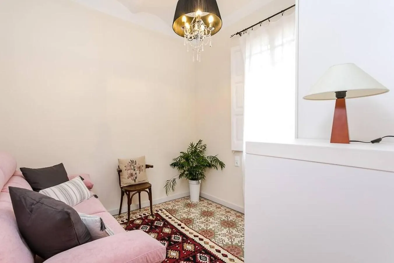 Lovely Designed Apt Connected To Center Cornella de Llobregat