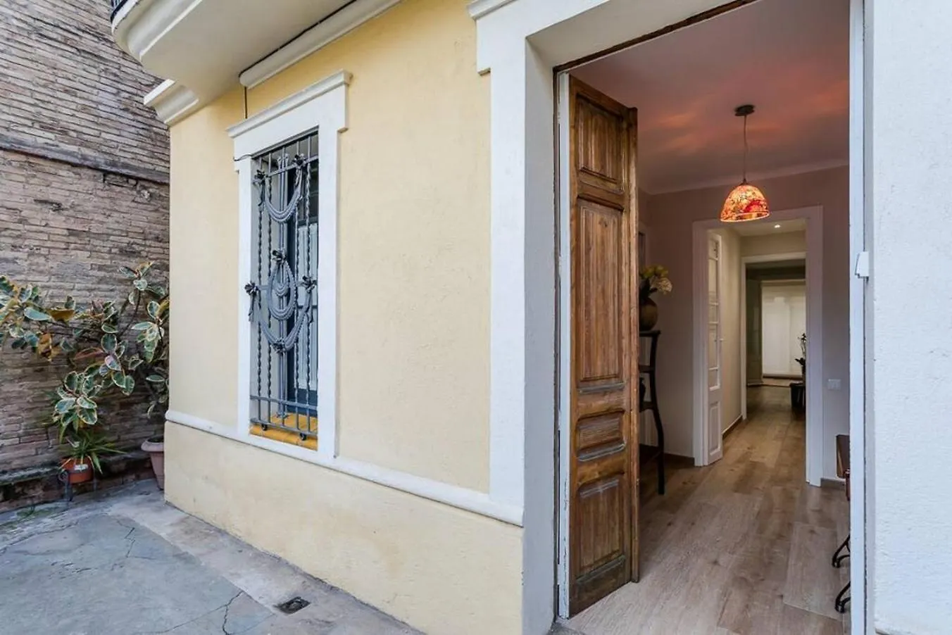 Holiday home Lovely Designed Apt Connected To Center Cornella de Llobregat