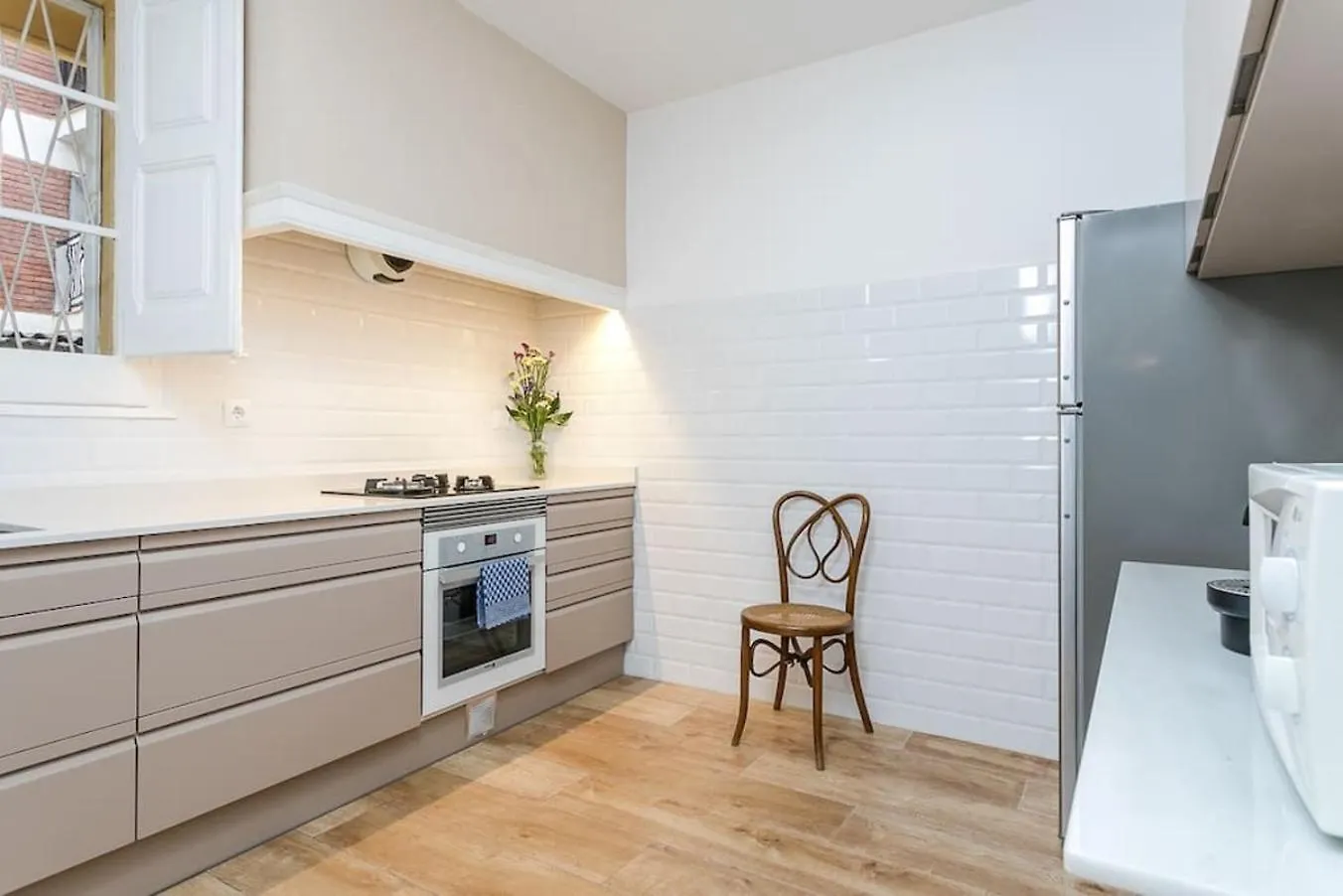 Lovely Designed Apt Connected To Center Cornella de Llobregat Holiday home