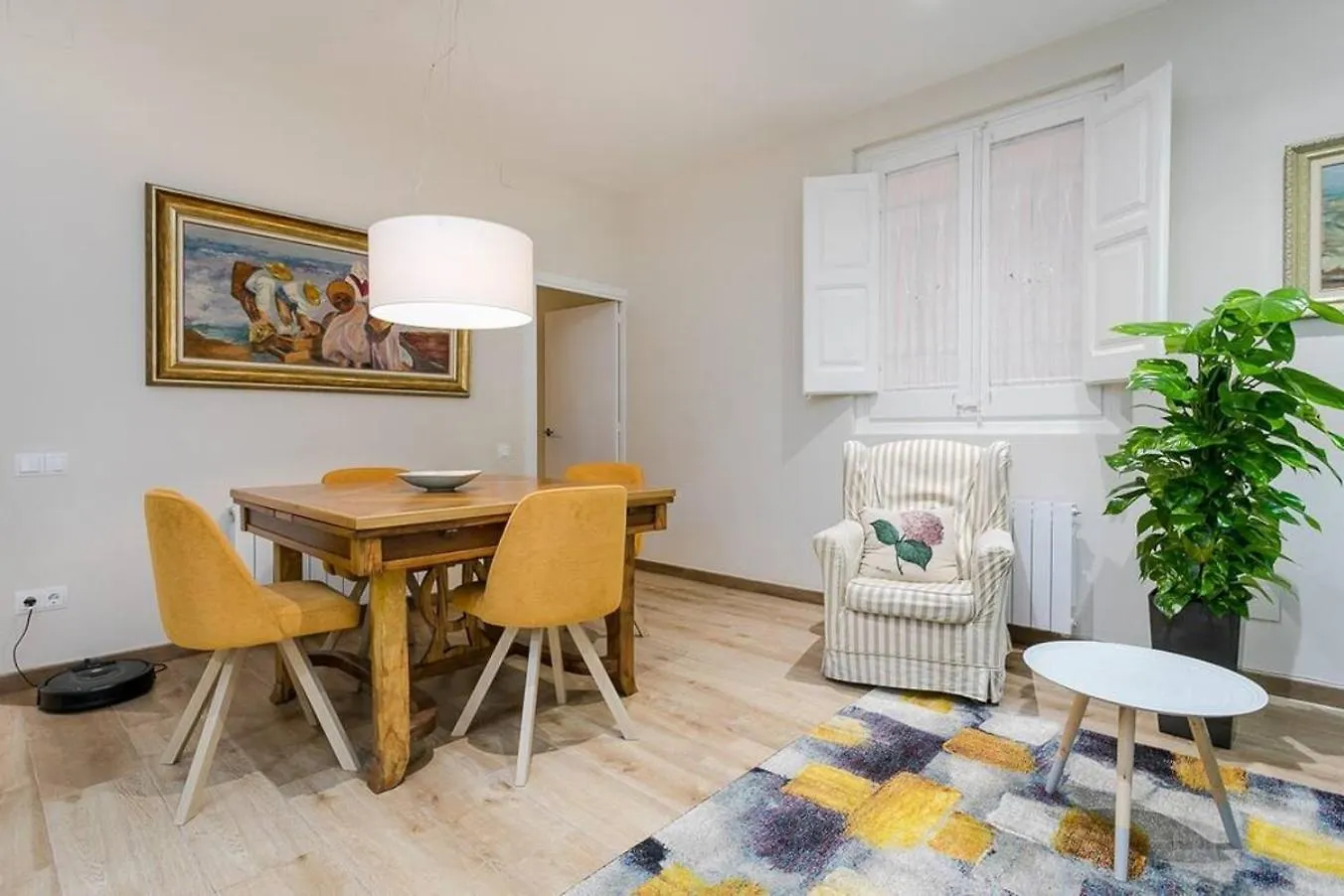 Lovely Designed Apt Connected To Center Cornella de Llobregat