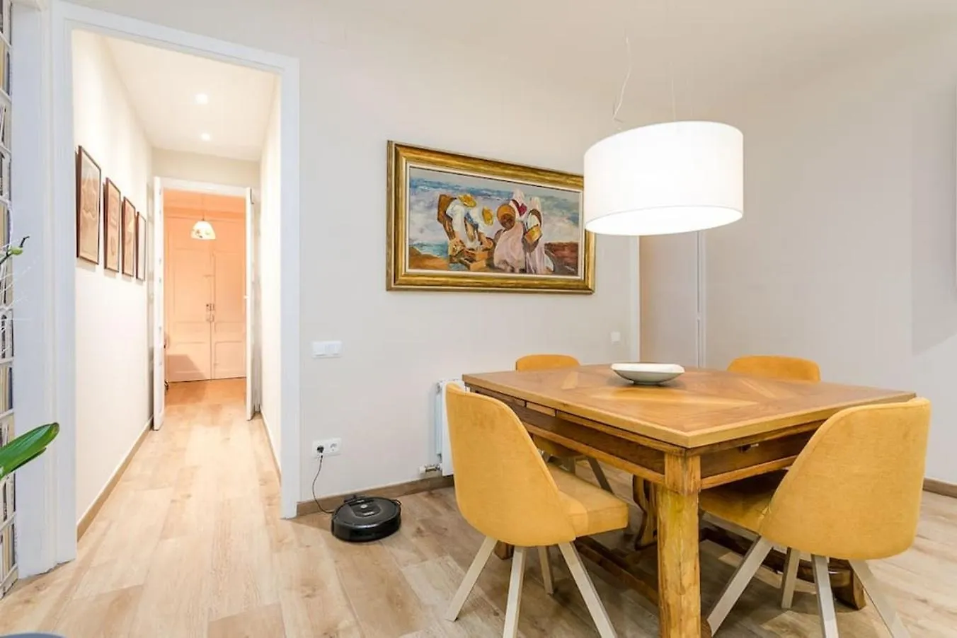 Lovely Designed Apt Connected To Center Cornella de Llobregat Holiday home